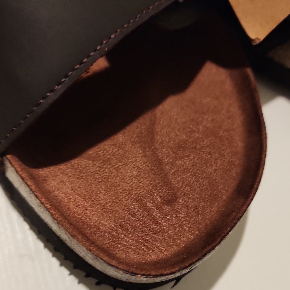 Cliffs Brown Sandals - Picture 5 of 5